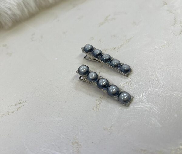 Gunmetal Grey Beaded Bar Hairclips | M.zylo - Image 2