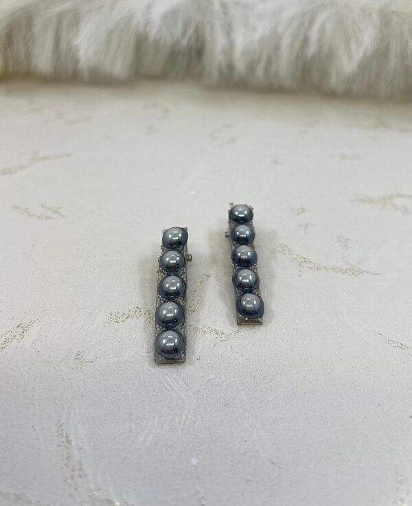 Gunmetal Grey Beaded Bar Hairclips | M.zylo - Image 3