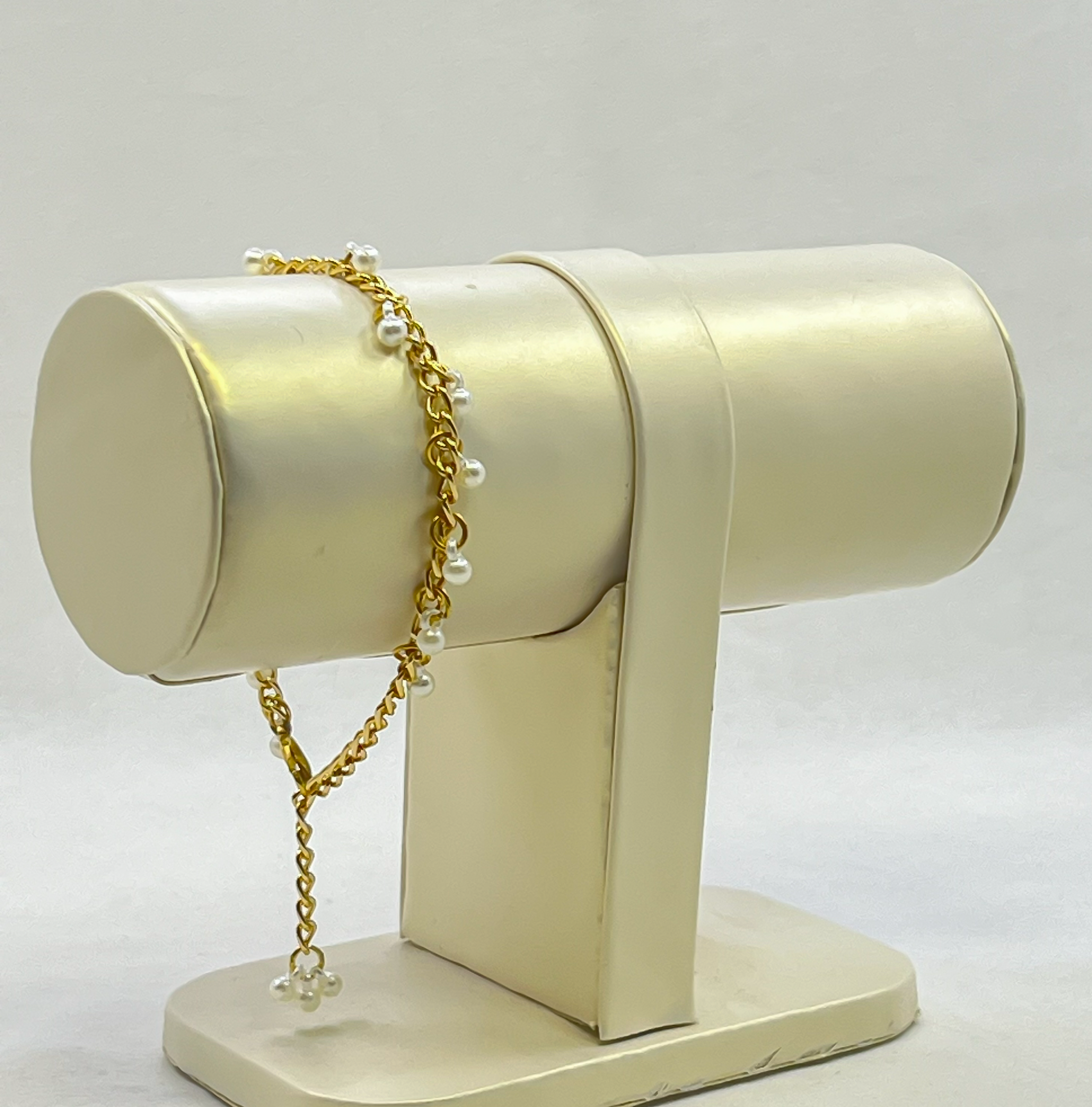 Gold Chain Bracelet with Pearl Charms – M.Zylo