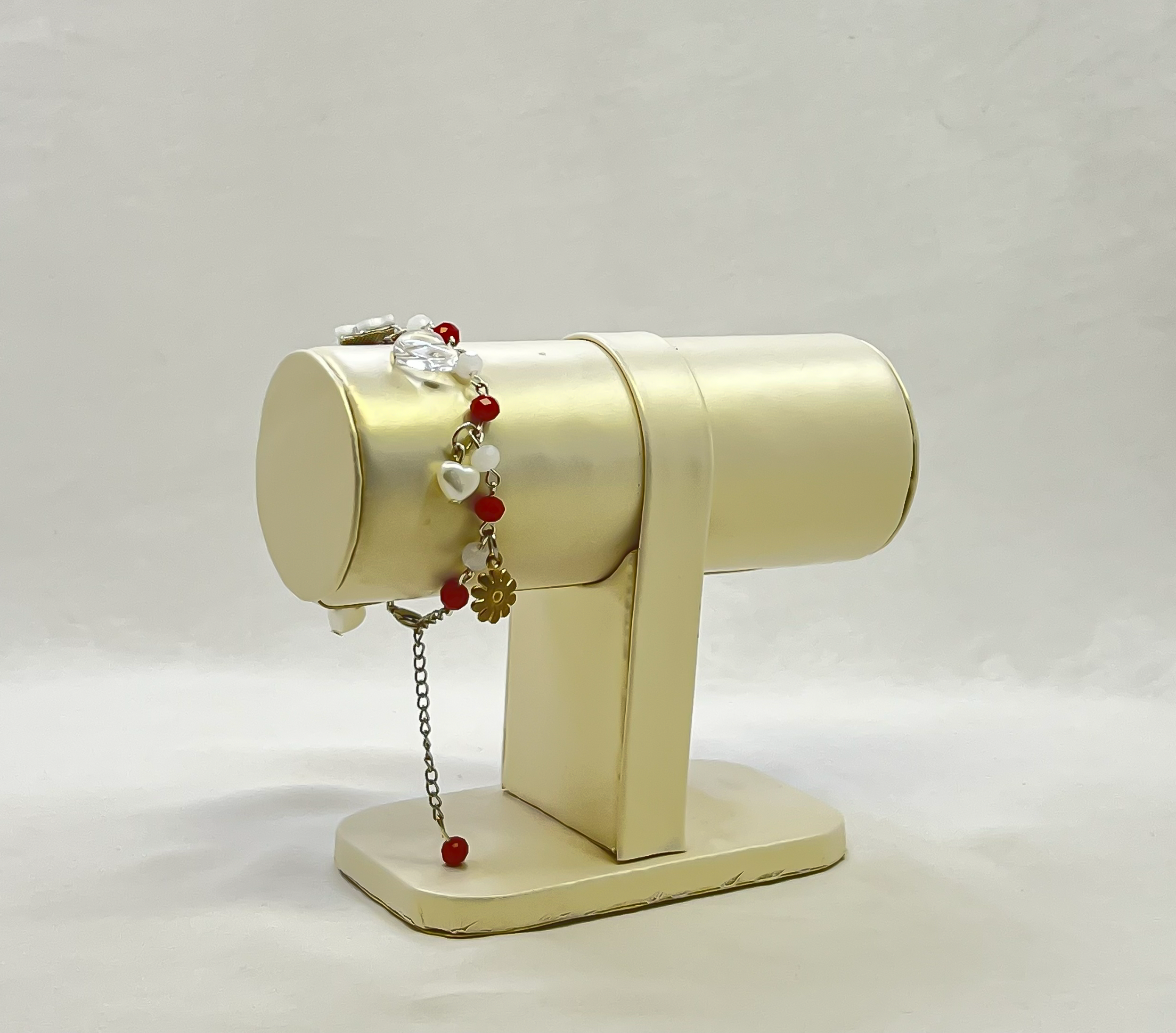 Red & White Beaded Charm Bracelet – M.Zylo